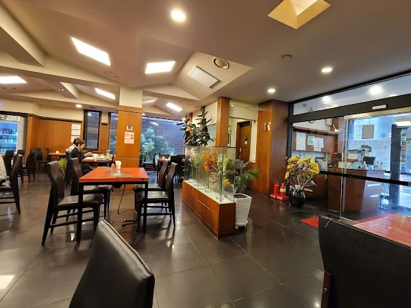 중구 강서면옥 내부 인테리어