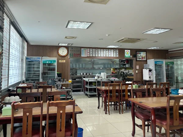 종로구 함흥곰보냉면 내부 인테리어