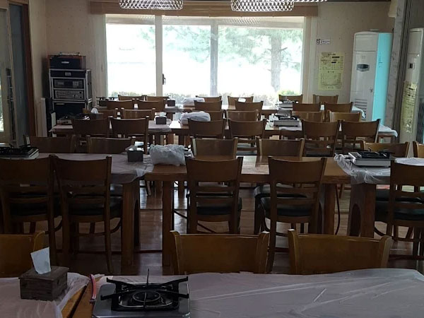 양평군 고향식당 내부 인테리어