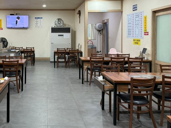 청주시 청원구 순정순대원조 내부 인테리어