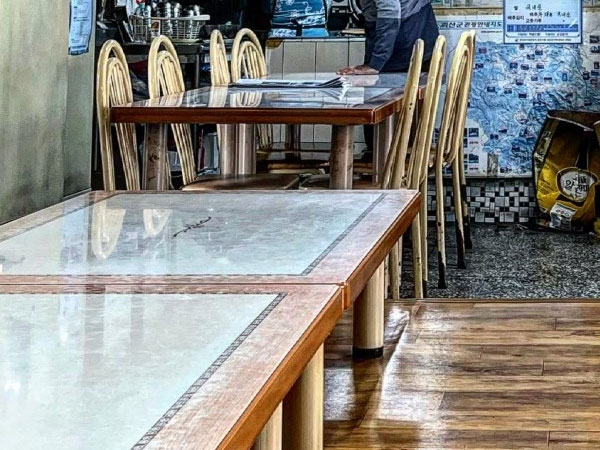 괴산군 주차장식당 내부 인테리어