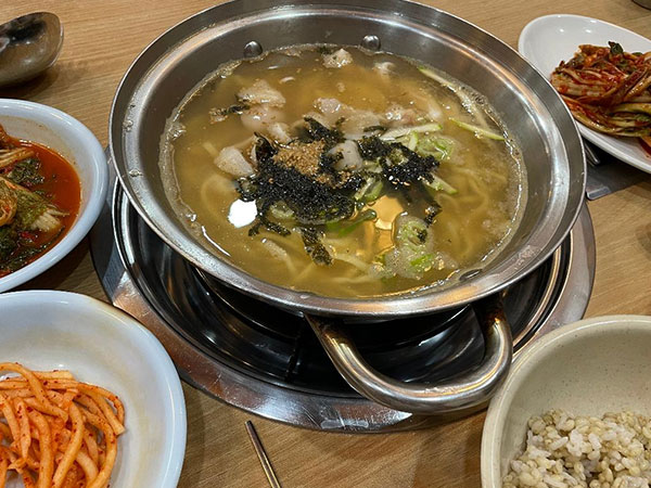 보령시 오양손칼국수 대표 음식