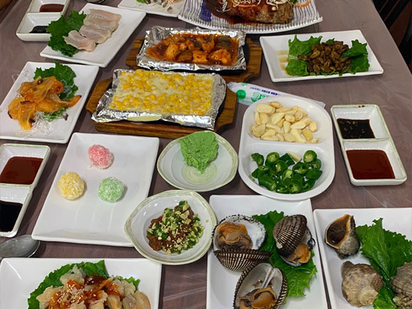 당진시 전라도광주여수횟집 대표 음식