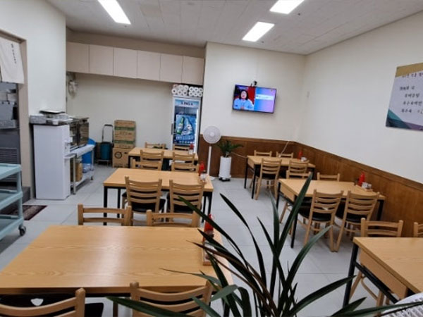 서구 새송도복국 내부 인테리어