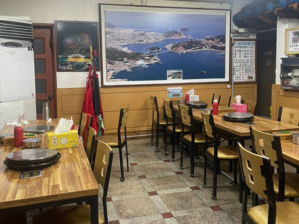 여수시 일조오리탕 내부 인테리어