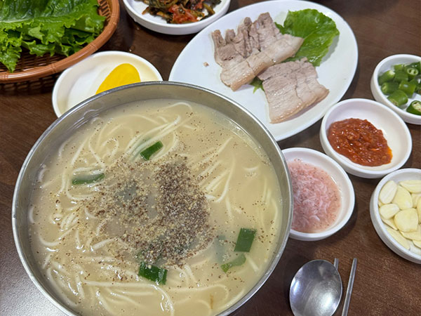 동구 삼대째전통칼국수 대표 음식