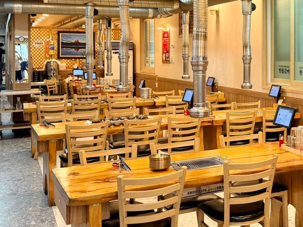 군산시 명월갈비 내부 인테리어