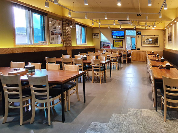 남원시 소씨네 흥부골 남원추어탕 내부 인테리어