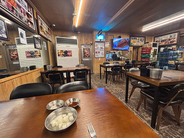 서구 1969양동통닭 내부 인테리어