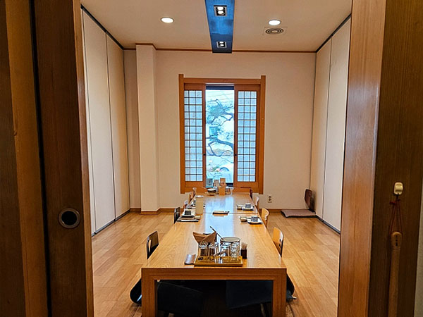 서구 가매일식 내부 인테리어