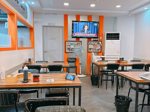 중구 미성당납작만두 본점 내부 인테리어