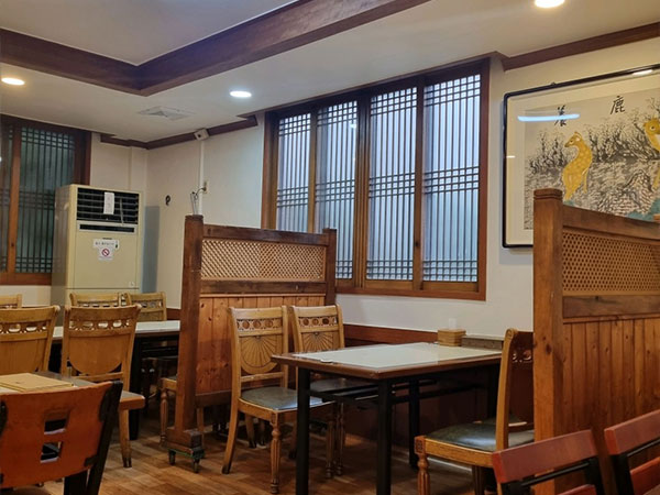 수성구 녹양구이 두산동점 내부 인테리어