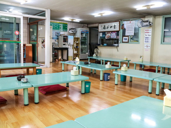 달서구 영래칼국수 내부 인테리어