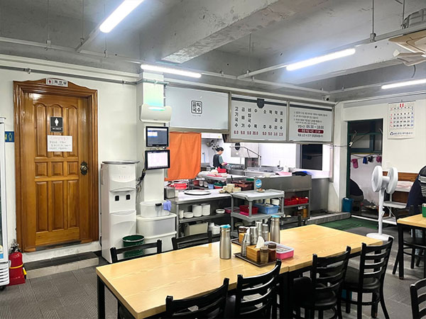 제주시 골막식당 내부 인테리어