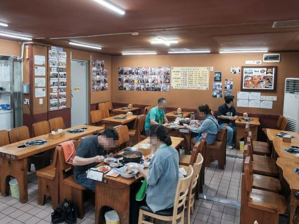 은평구 서부감자국 내부 인테리어