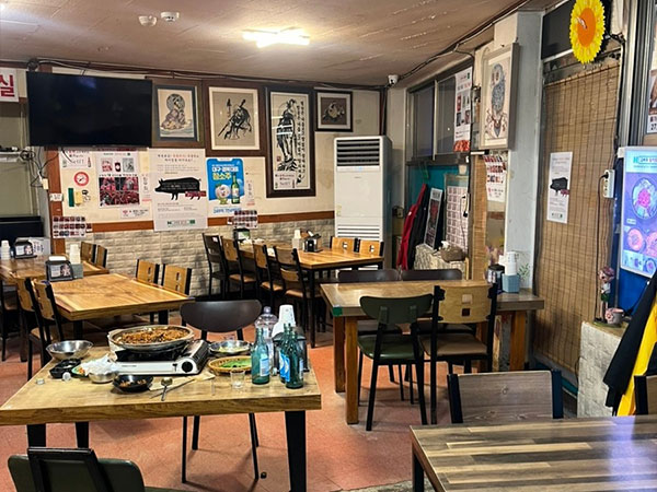포항시 북구 고바우식당 내부 인테리어