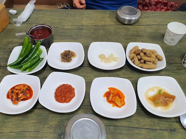 포항시 북구 수향회식당 밑반찬