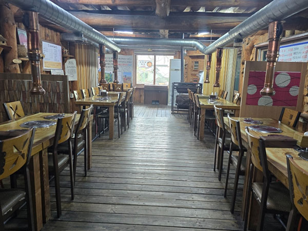 경주시 화산숯불 내부 인테리어