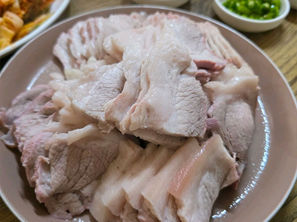 안동시 신라국밥 수육