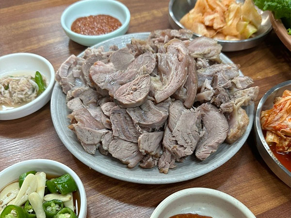 김천시 오뚜기식당 수육