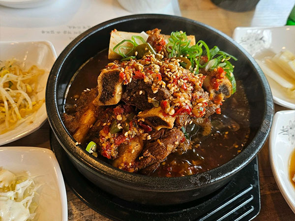 구미시 홍갈비찜 금오본점 대표 음식