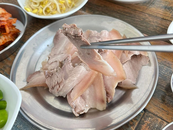 구미시 인덕칼국시 수육
