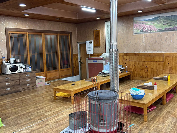 경산시 마산복집 내부 인테리어