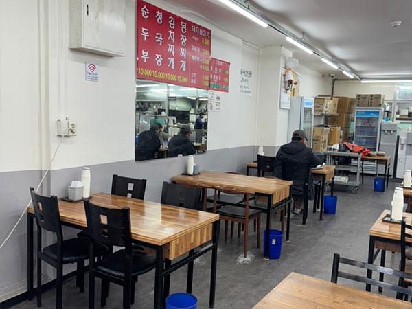 경산시 촌순두부청국장 내부 인테리어