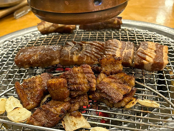 경산시 돈토리 숯불갈비 옥산점 고기구이