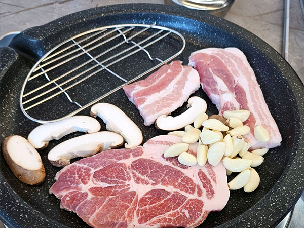 경산시 육천 돼지찌개 고기구이