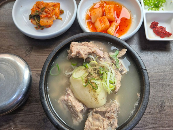 영주시 명동감자탕 대표 음식