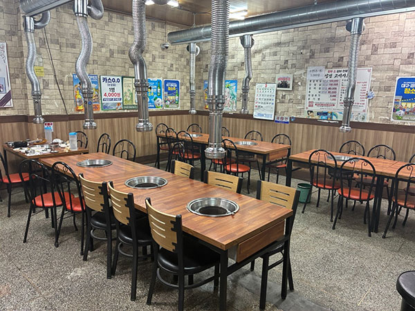 영주시 창신식육식당 내부 인테리어