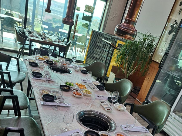 영천시 와인숯불 We 위 와이너리 내부 인테리어