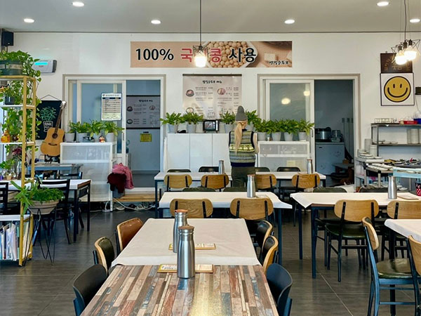 영천시 별빛순두부 내부 인테리어