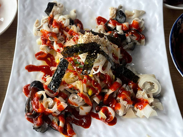 박옥희 할매집원조복국 복껍질무침