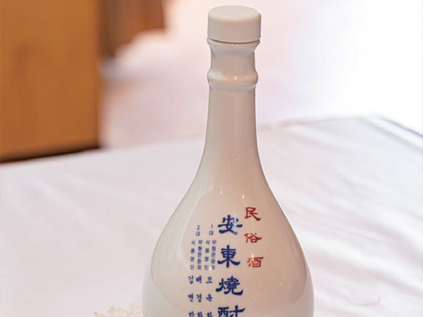 K-로컬 미식여행: 지역 전통주 3종