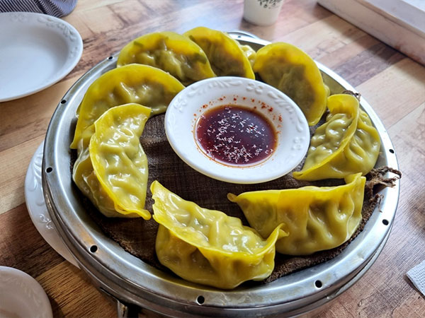 왕근이칼국수 찐만두