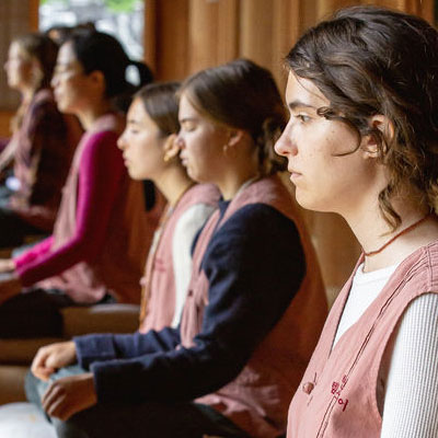묘각사: 낙산 성각 스님이 건넨 차 한 잔에 담긴 세계의 평화
